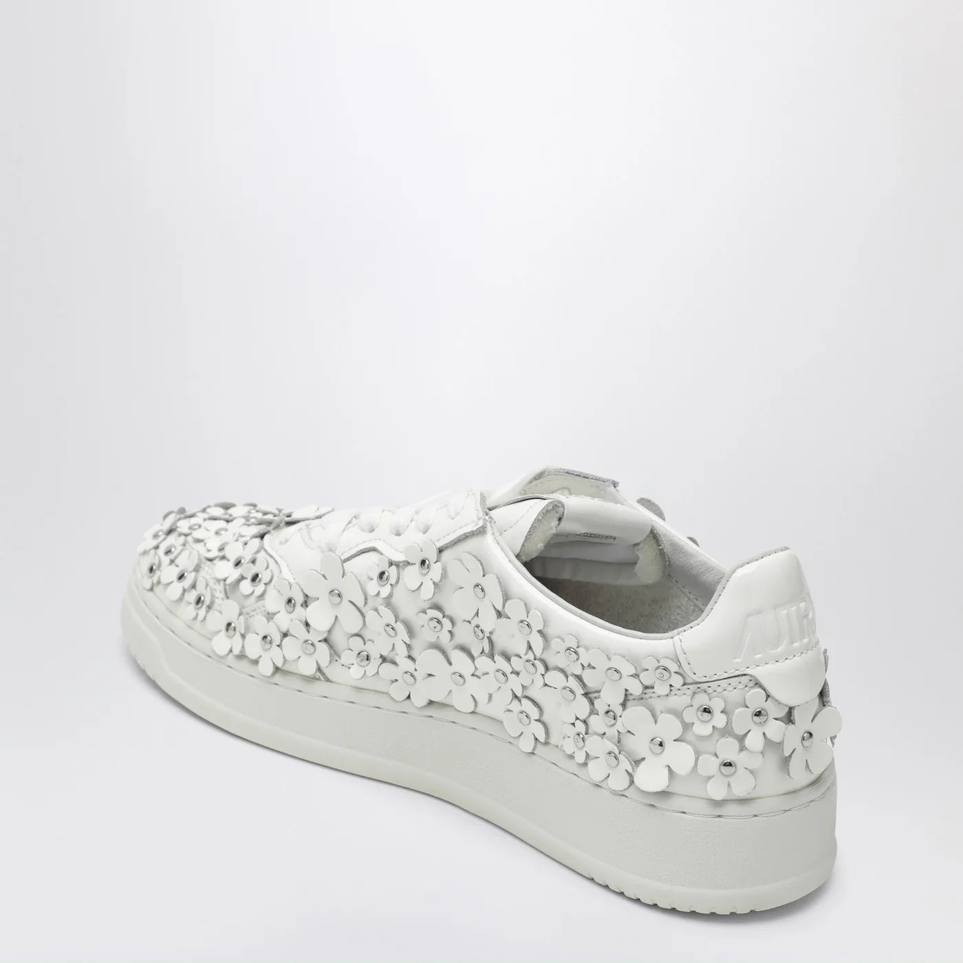 AUTRY Sneakers Medalist Blooming in white leather