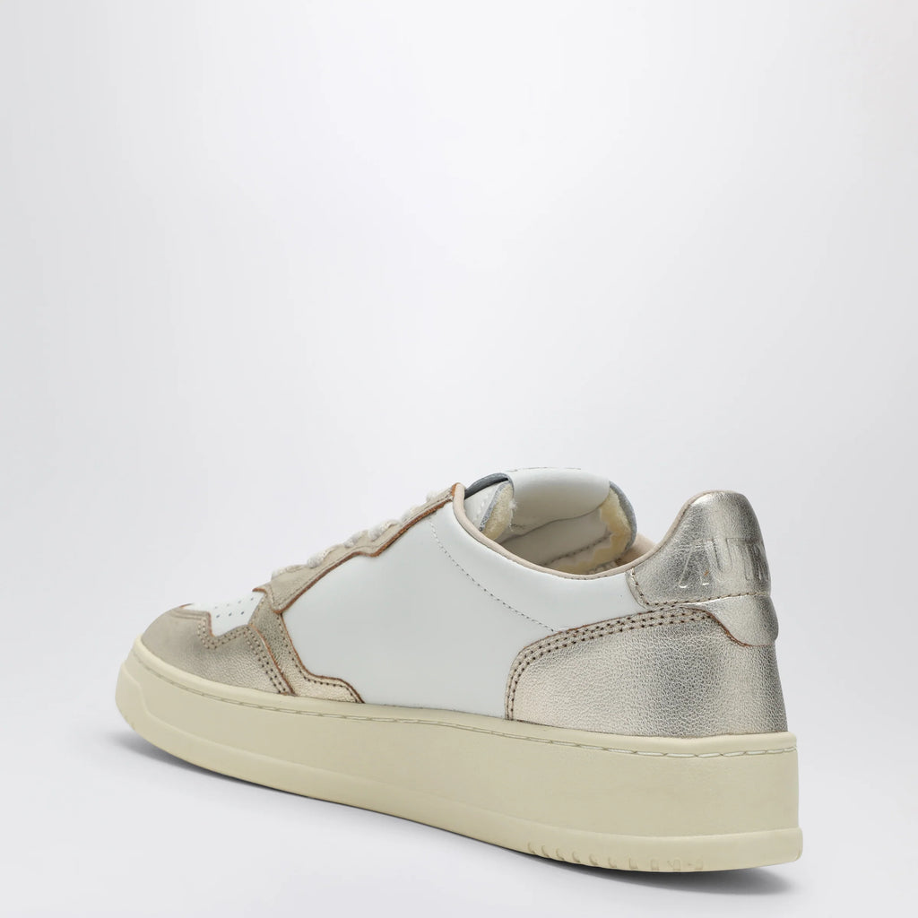 AUTRY Medalist Low white/platinum leather Sneakers