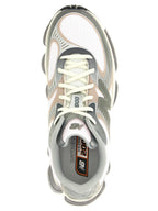 New Balance 2000 Sneakers