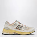 New Balance 2010 Sneakers in Linen/Desert Clay