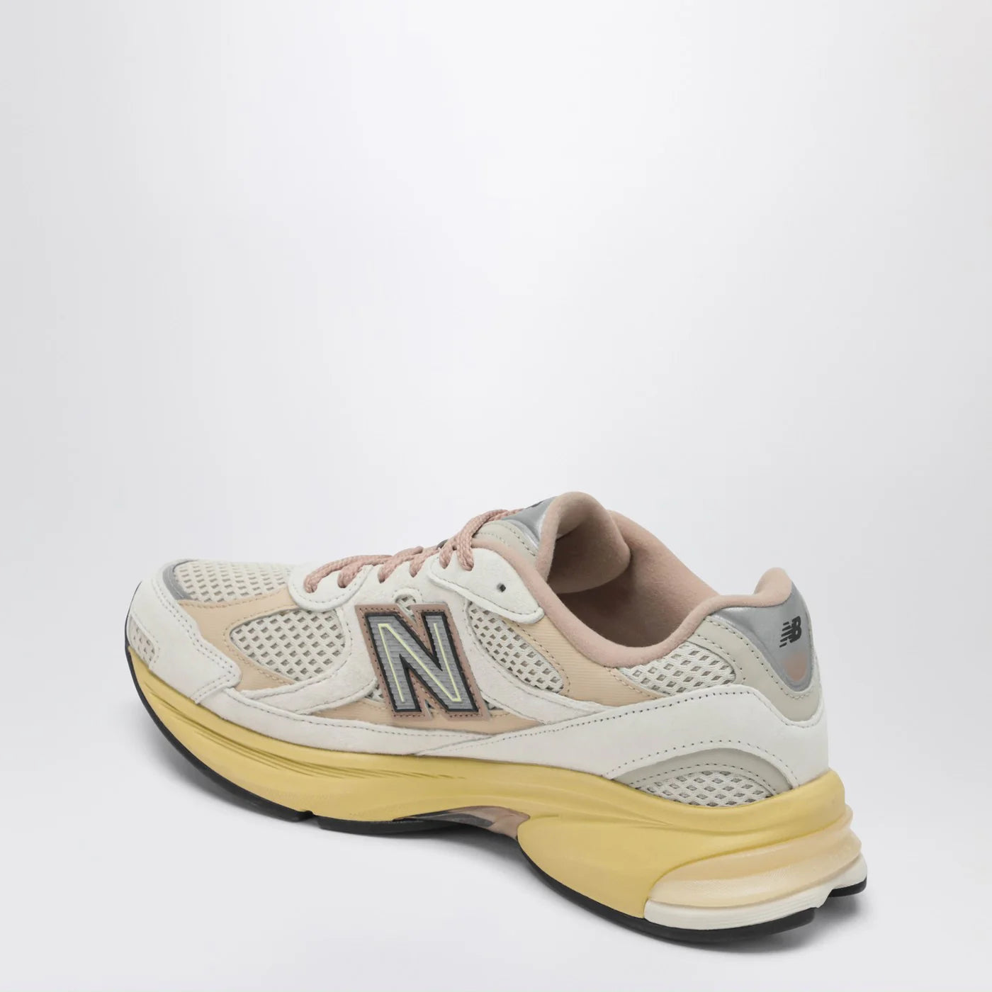 New Balance 2010 Sneakers in Linen/Desert Clay