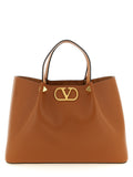 تسوقي حقيبة Valentino Garavani VLogo Signature المتوسطة